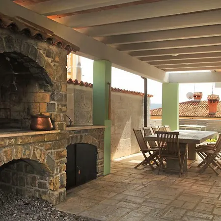 Spacious In Parecag With A Swimming Pool Villa